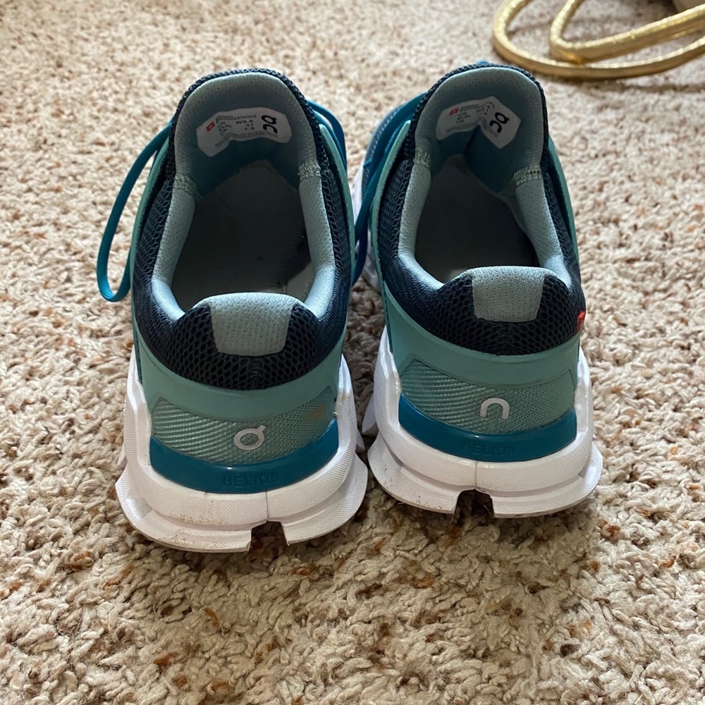 On Running Cloudswift Shoe Sz 9.5 - image 5